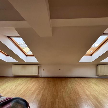 120 M2 Apartment In The Centre Of The Old Town Bratislava Exteriér fotografie